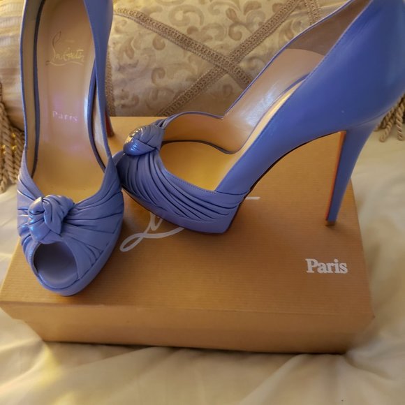 Beautiful Louboutin Gressimo Lavender Sz 39 1/2 - Picture 3 of 7